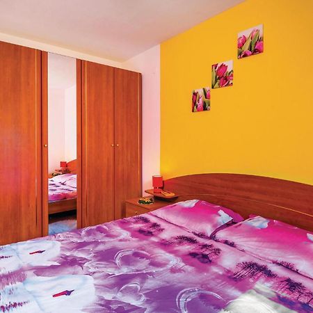 2 Bedroom Gorgeous Apartment In Rabac Extérieur photo